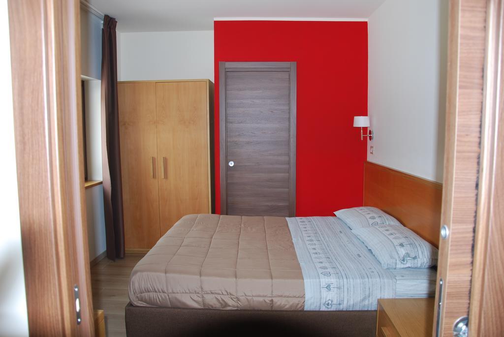 Guest House Caracas Лоріка Екстер'єр фото