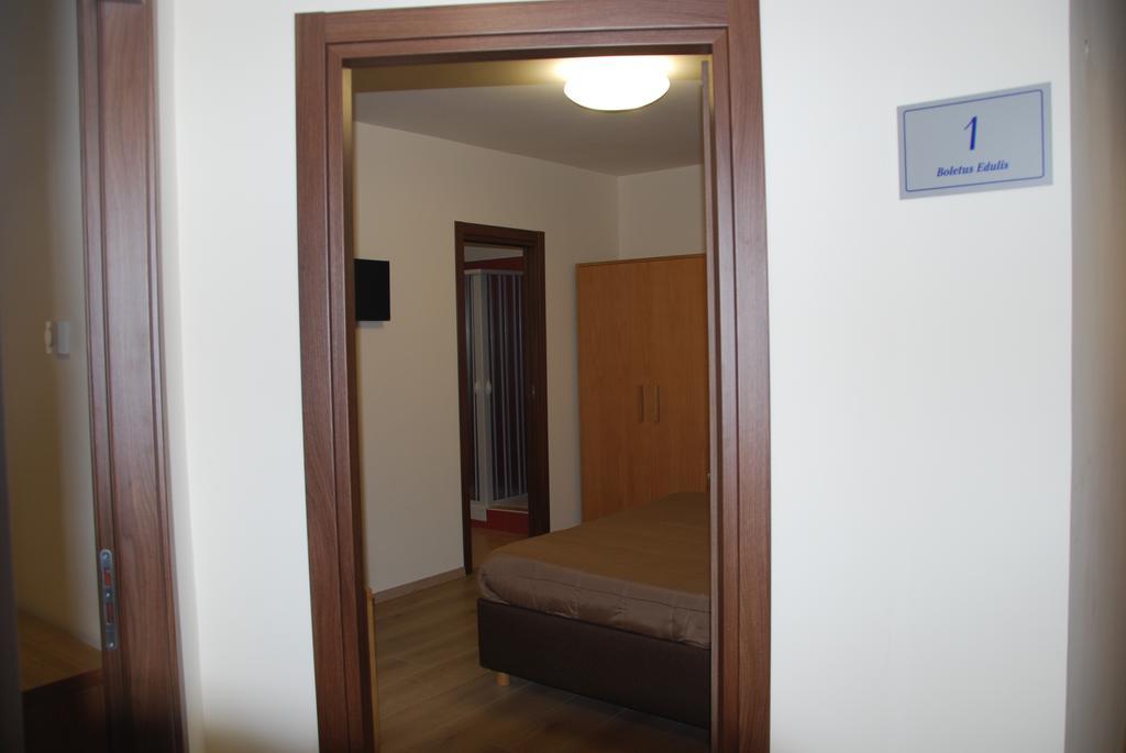 Guest House Caracas Лоріка Екстер'єр фото